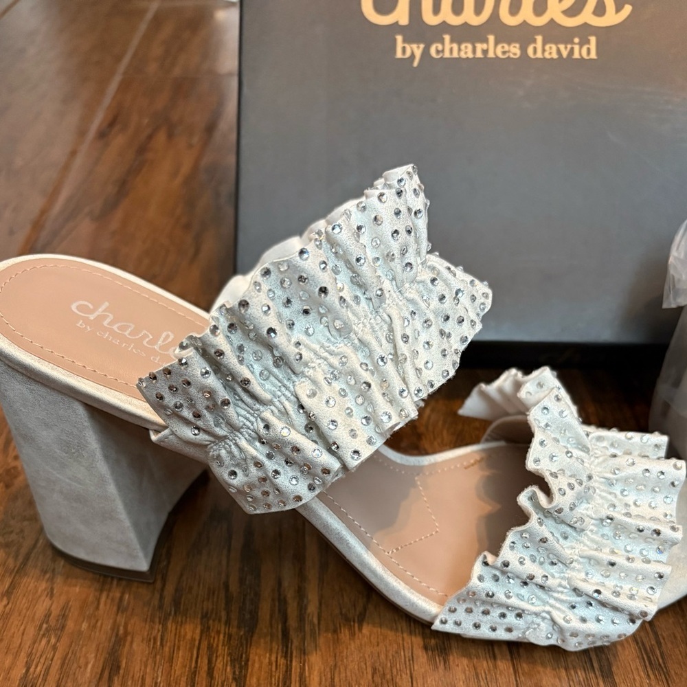 Charles David Women's White Ruffle Heels with rhinestones - Picture 3 of 6